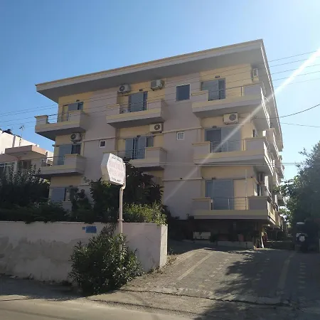Aparthotel Pyrgos 2*