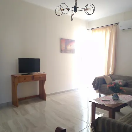 Pyrgos Апарт-отель 2*